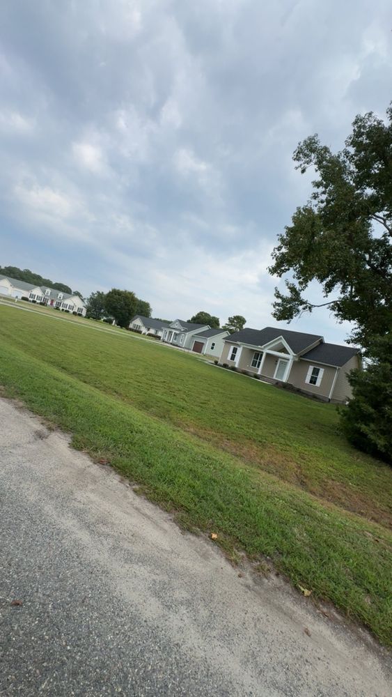 All Photos for Grassworks Lawn And Landscaping in Callao, VA