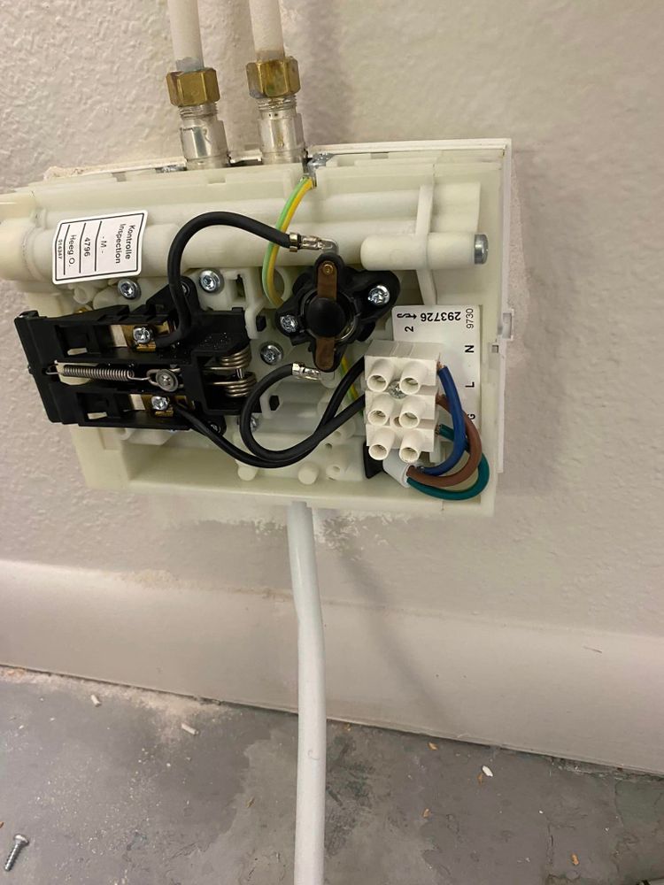 All Photos for Nominal Voltage in Orlando, FL