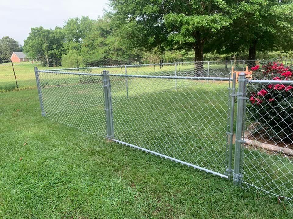 Custom Wooden Fences for Manning Fence, LLC in Hernando, MS