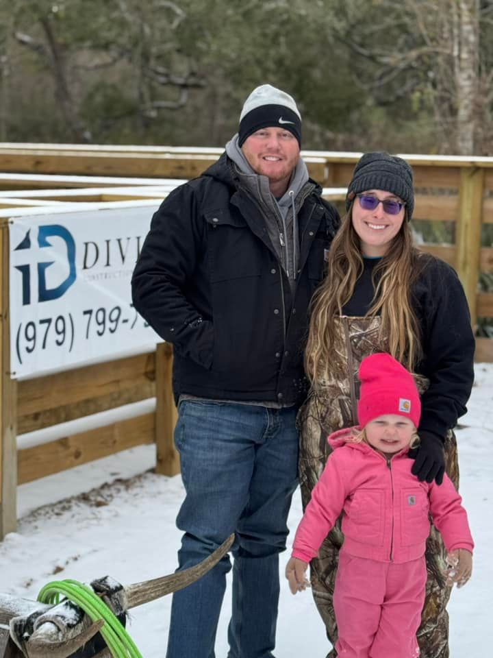 Divine Construction Services team in Brazoria County, TX - people or person