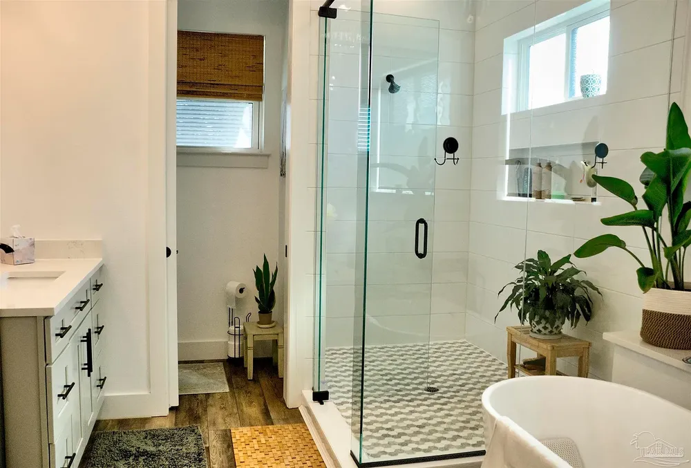 Kitchen and Bathrooms for Boomer Builds in Gulf Breeze, FL