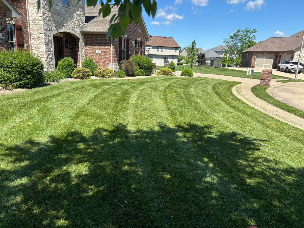 All Photos for Andrew's Lawn Service LLC in Lebanon, IL