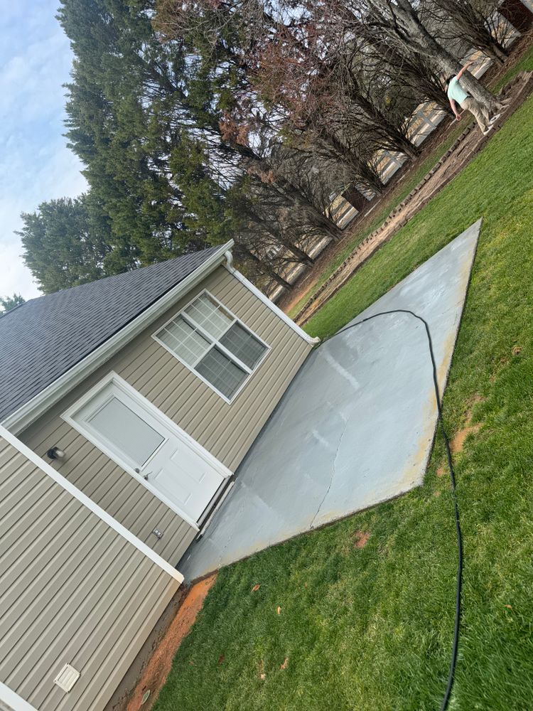 All Photos for Brumblebee's Landscaping & Cleaning Services in Loganville, GA