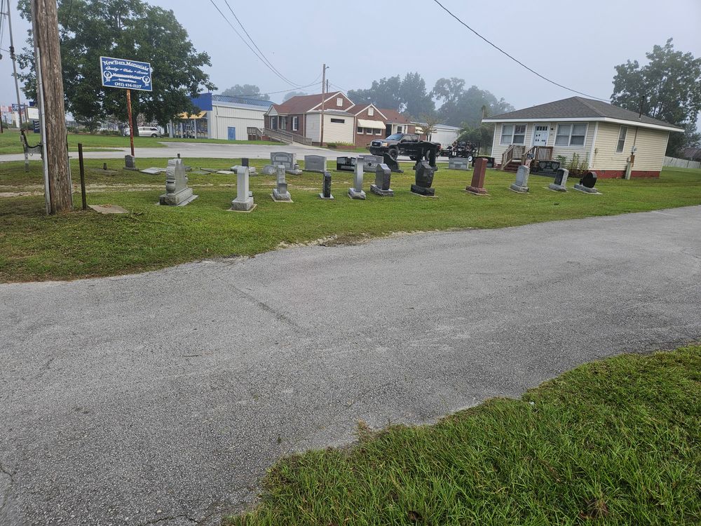 All Photos for Just Mow and Go Lawn Service, LLC in New Bern, NC