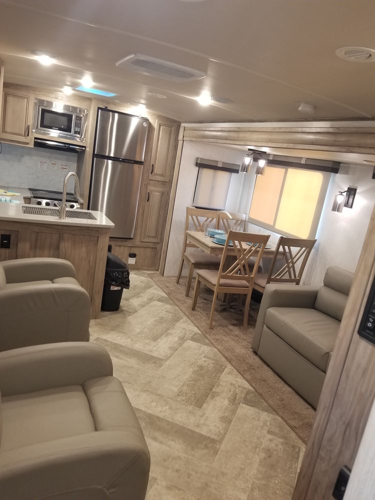Solaire  for Paradise RV Rentals in Perry, GA