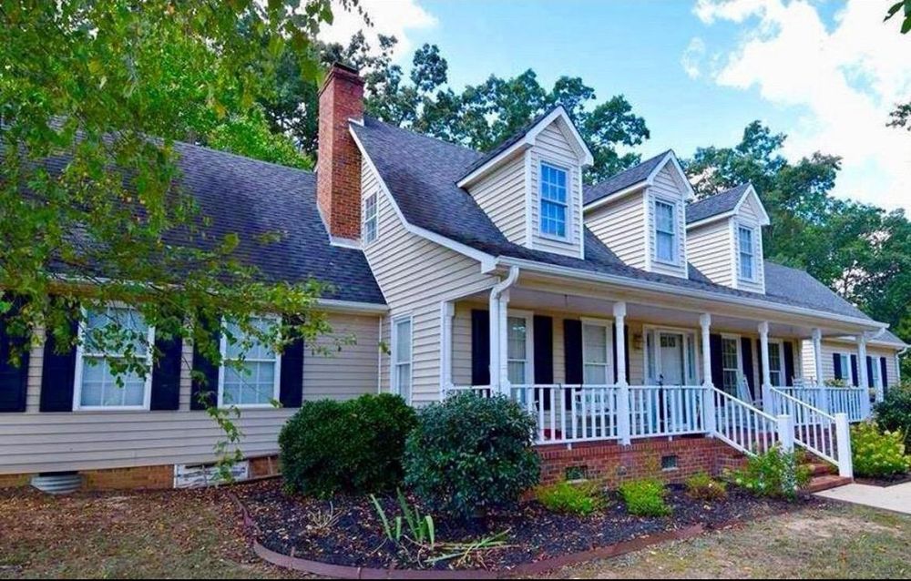 Our New Builds service offers homeowners a seamless journey from concept to completion, delivering custom-built homes with innovative designs, superior craftsmanship, and personalized attention to detail for a truly unique living experience. for Ninja Builders in Greer, SC