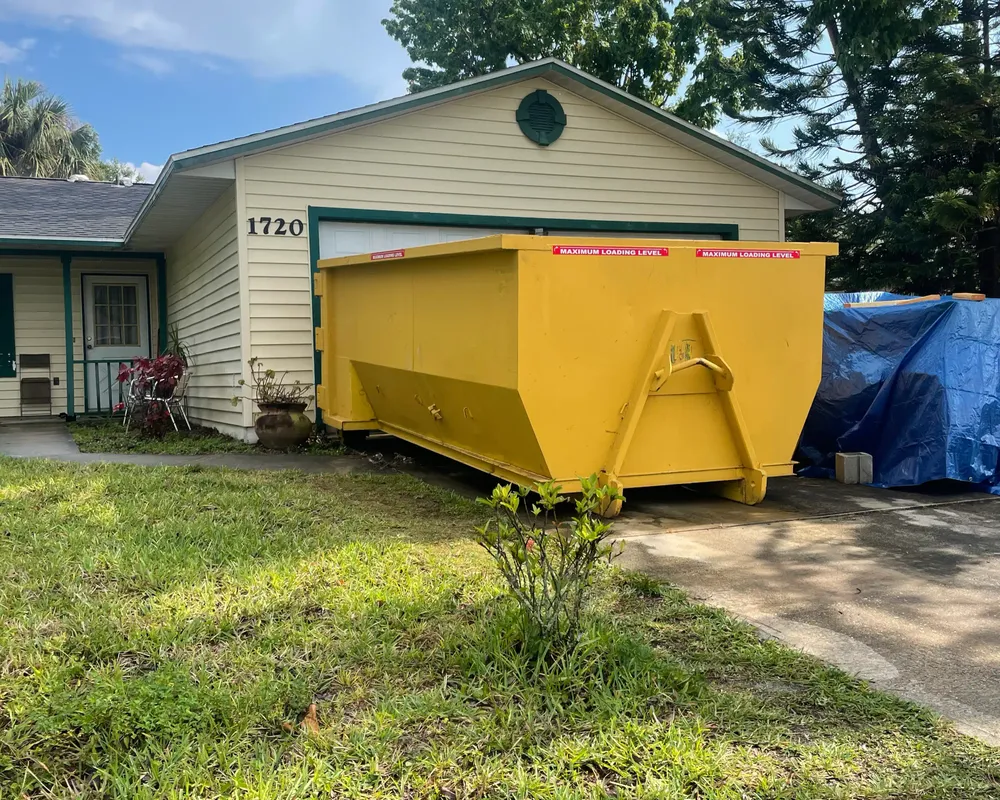 Dumpsters for Brevard Dumpsters in Palm Bay, FL