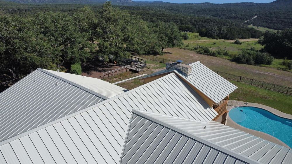 Metal roofs  for Barcenas Roofing & Remodeling in San Saba, TX