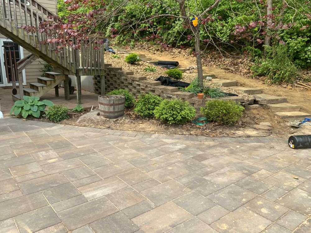 All Photos for Mayfield Landscaping in Staunton, IL