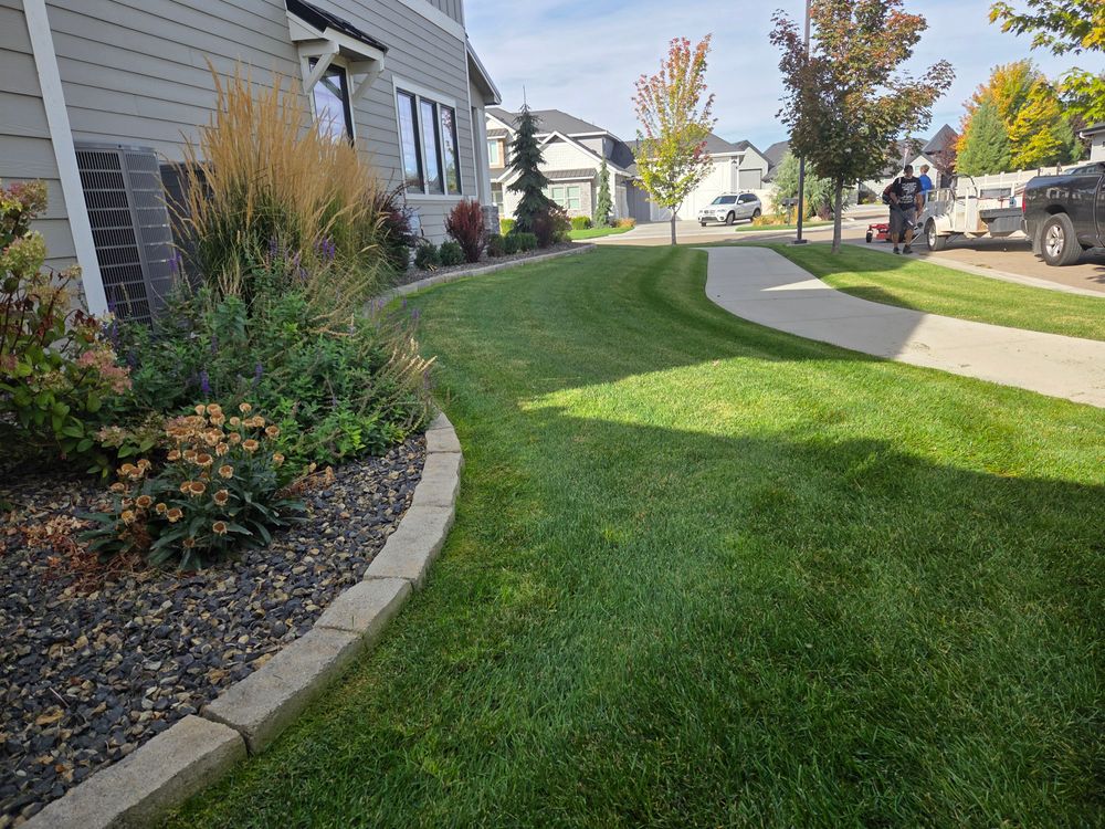All Photos for Silvercut Lawncare in Star, ID