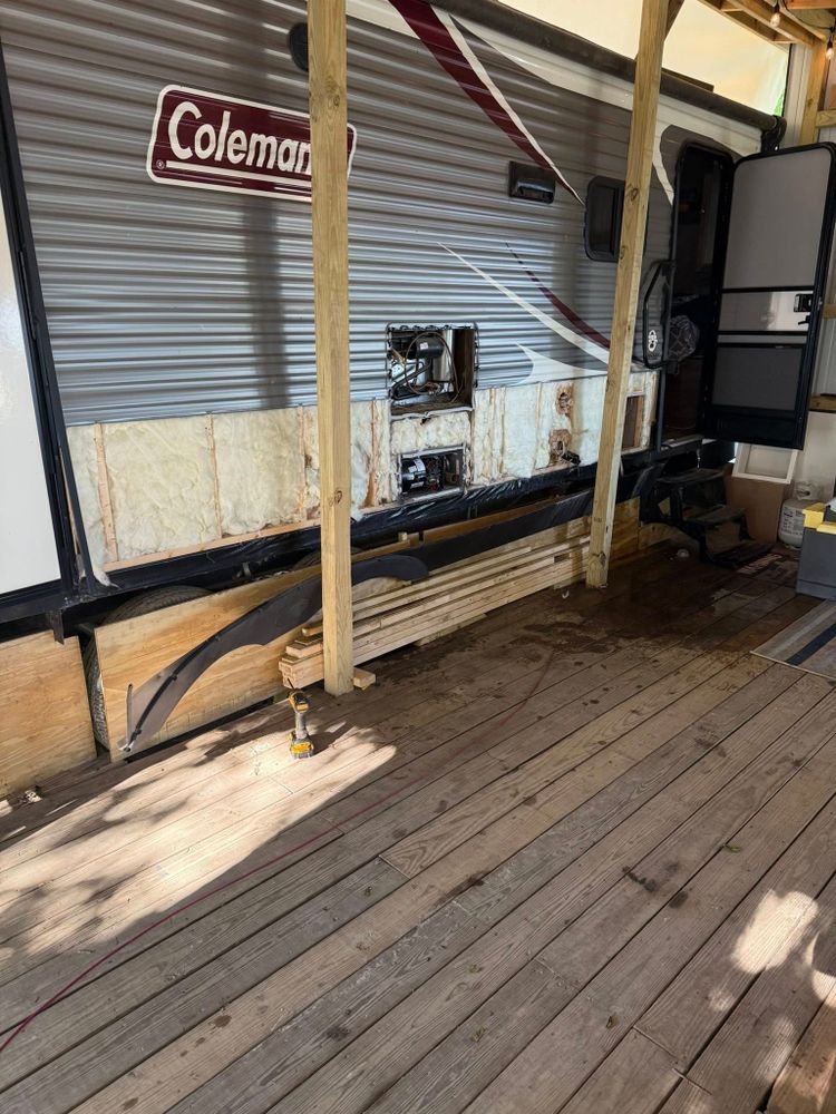 Our RV Body Repair service offers expert craftsmanship to restore your motorhome's exterior, ensuring it looks like new. Trust us for quality repairs and attention to detail for a seamless finish. for Happy Trails RV Repair Services LLC in Akron, IN