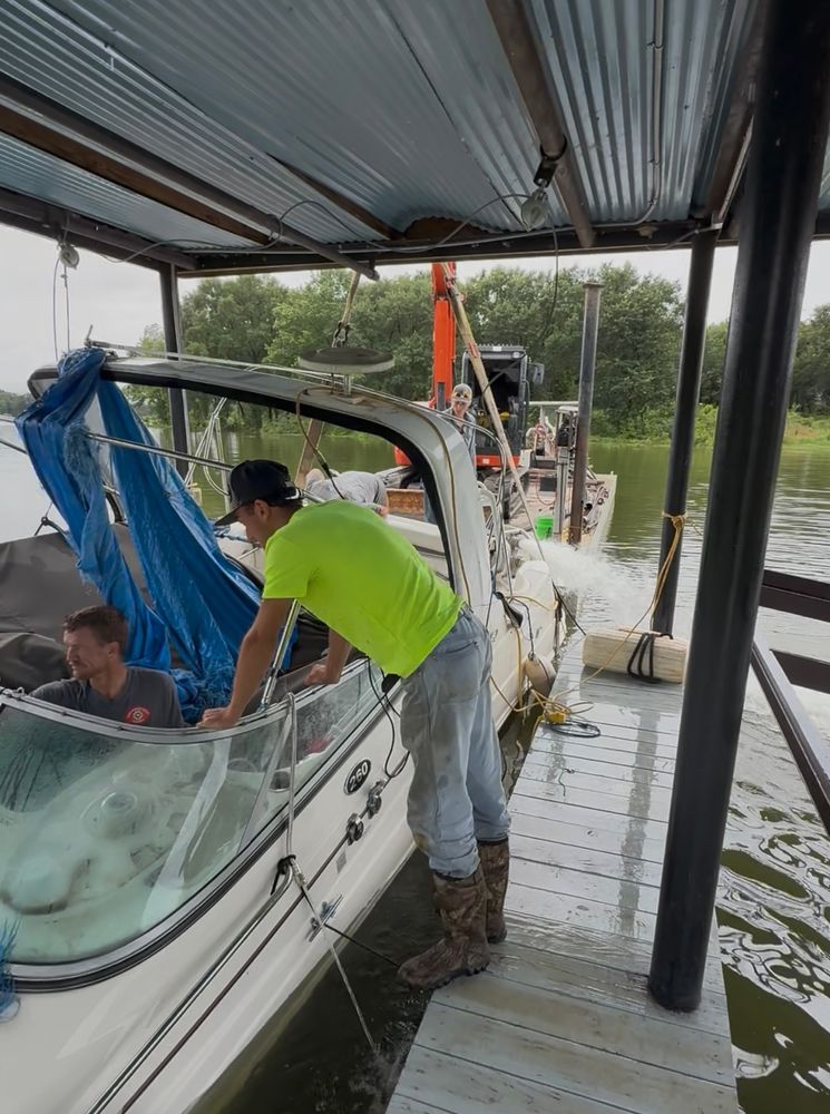 Emergency Boat Recovery for BR Construction LLC in Corsicana, TX