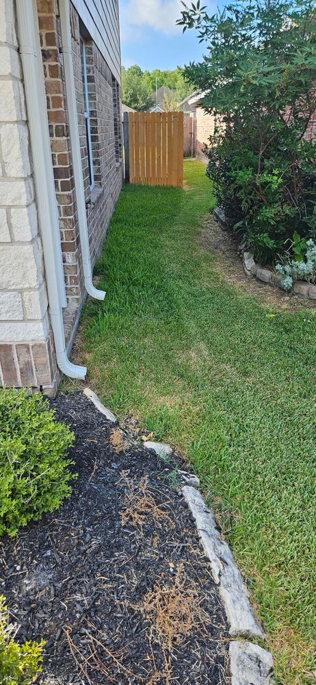All Photos for Gulf-Tex Lawn Care in Baytown, TX