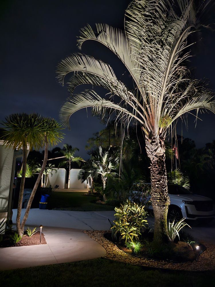 Landscape Lighting for Natural View Landscape, Inc.  in Loxahatchee, FL