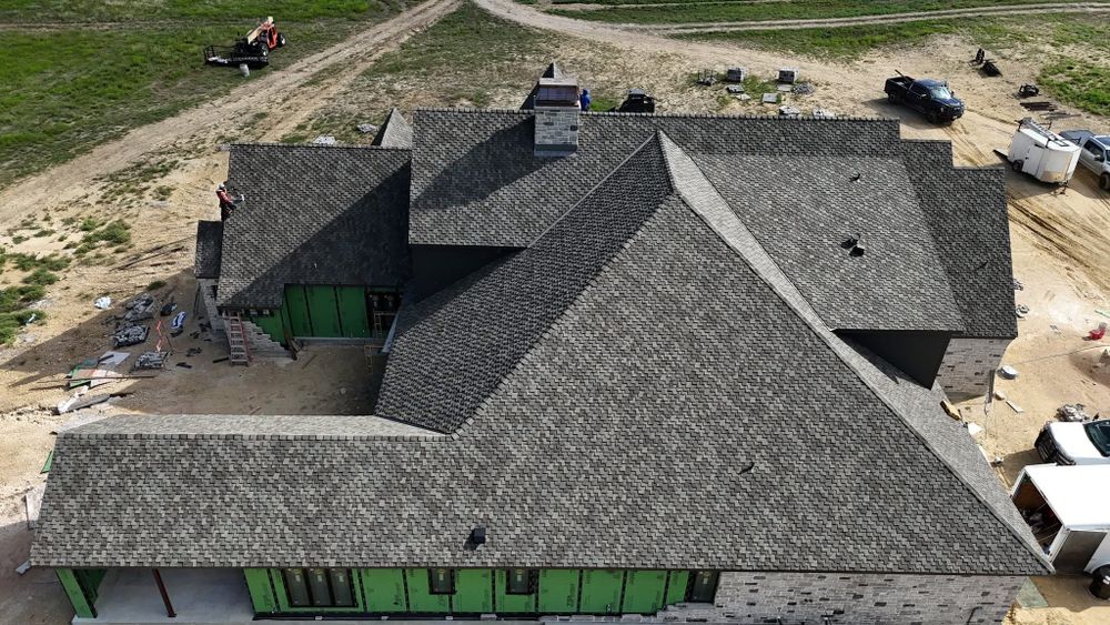 Shingle Roofs  for Barcenas Roofing & Remodeling in San Saba, TX