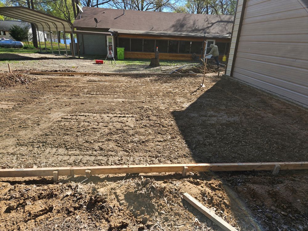 Mowing for Ornelas Lawn Service in Lone Oak, Texas