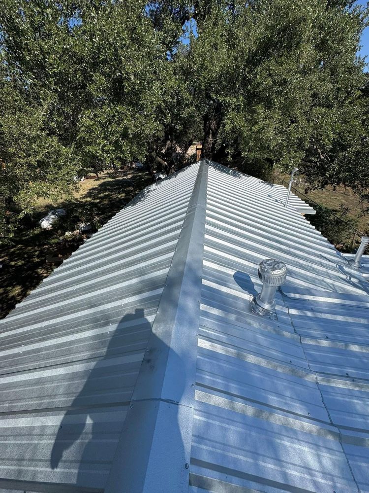 All Photos for Barcenas Roofing & Remodeling in San Saba, TX