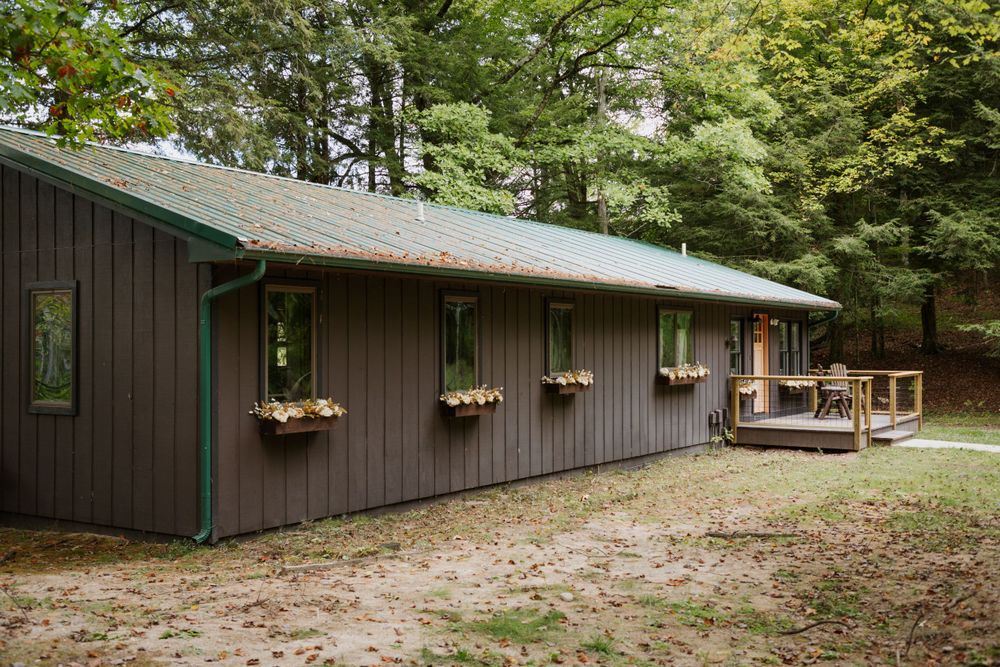 Enhance your home's exterior with our professional vinyl siding services, offering durability and a variety of colors to improve aesthetics, energy efficiency, and protection against weather while increasing overall property value. for LPZ Construction in Akron, MI