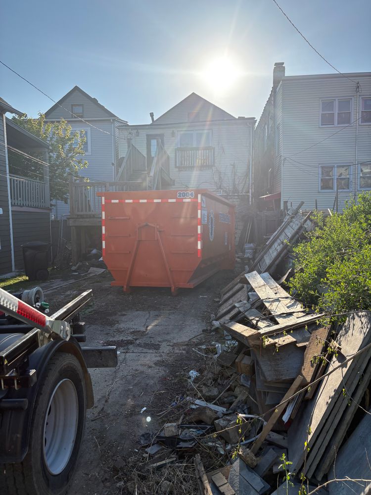 All Photos for Trailer and Trash Dumpsters LLC in Arlington Heights, IL