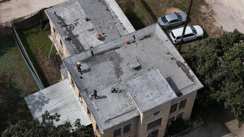 All Photos for Barcenas Roofing & Remodeling in San Saba, TX