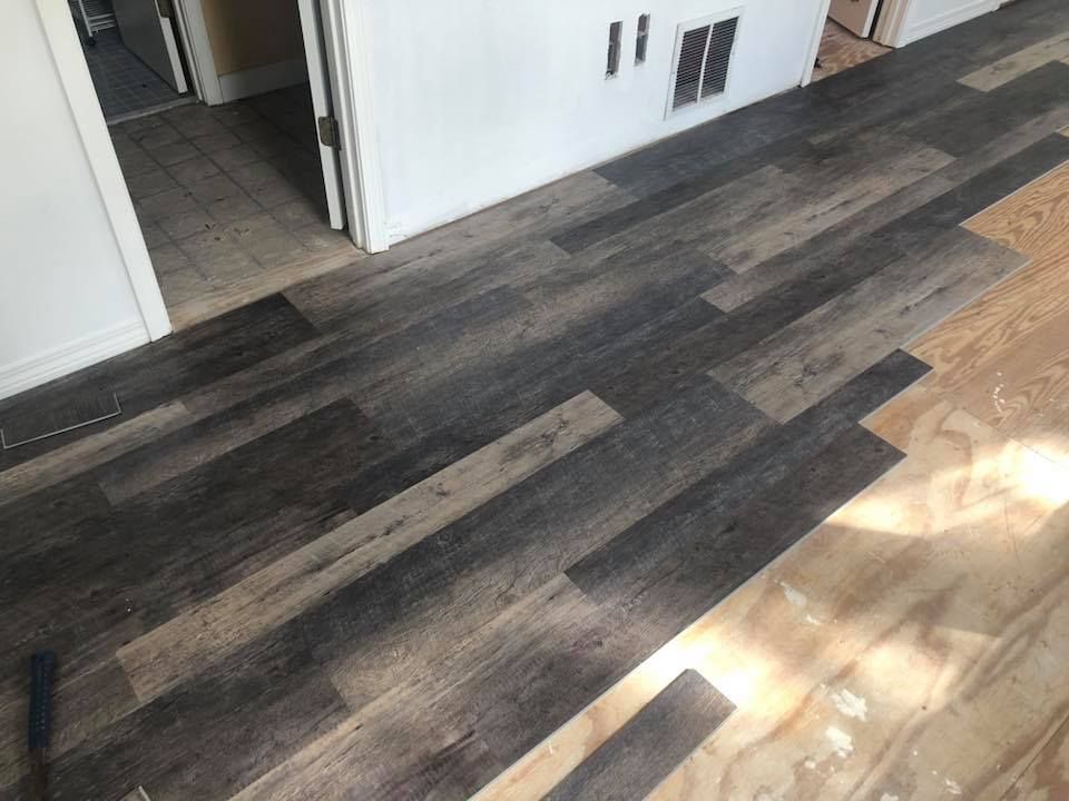 Our Floor Installation service offers expert craftsmanship, ensuring precise installation with minimal disruption. We use high-quality materials and modern techniques to transform your space into the beautiful, durable flooring you desire. for Hoerber’s Elite Floors in Davenport, FL