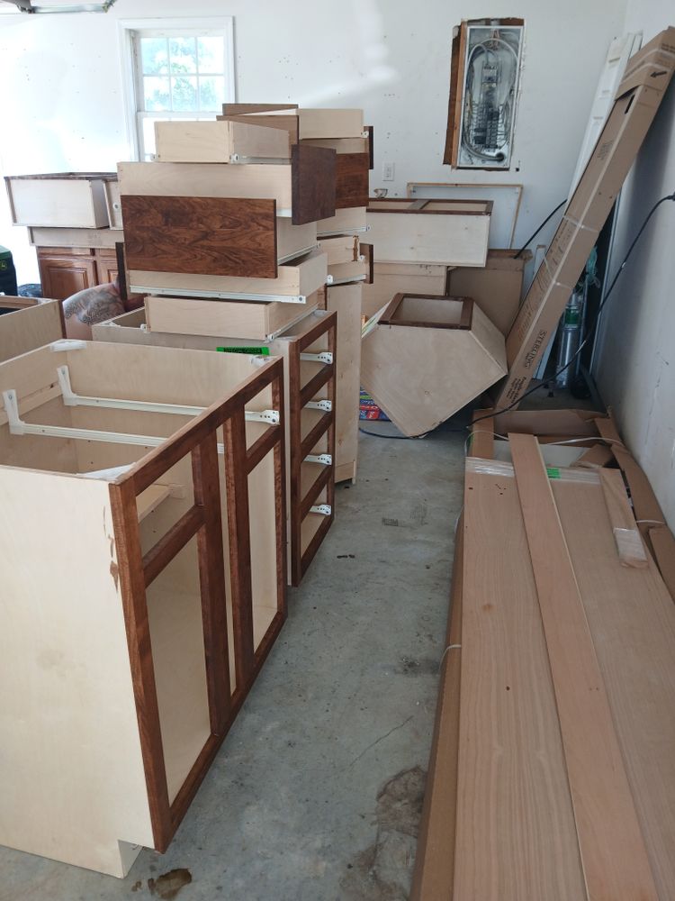 Carterville Kitchen and Bath for Dead Tree General Contracting in Carbondale, Illinois