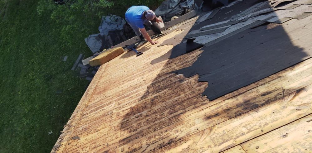 All Photos for J&M Roofing & Exteriors in Barberton, OH