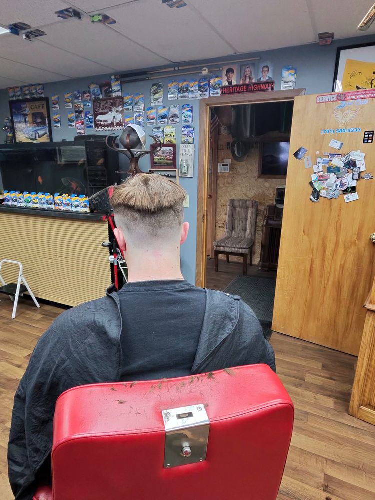 All Photos for LGND CUTS in Williston, ND