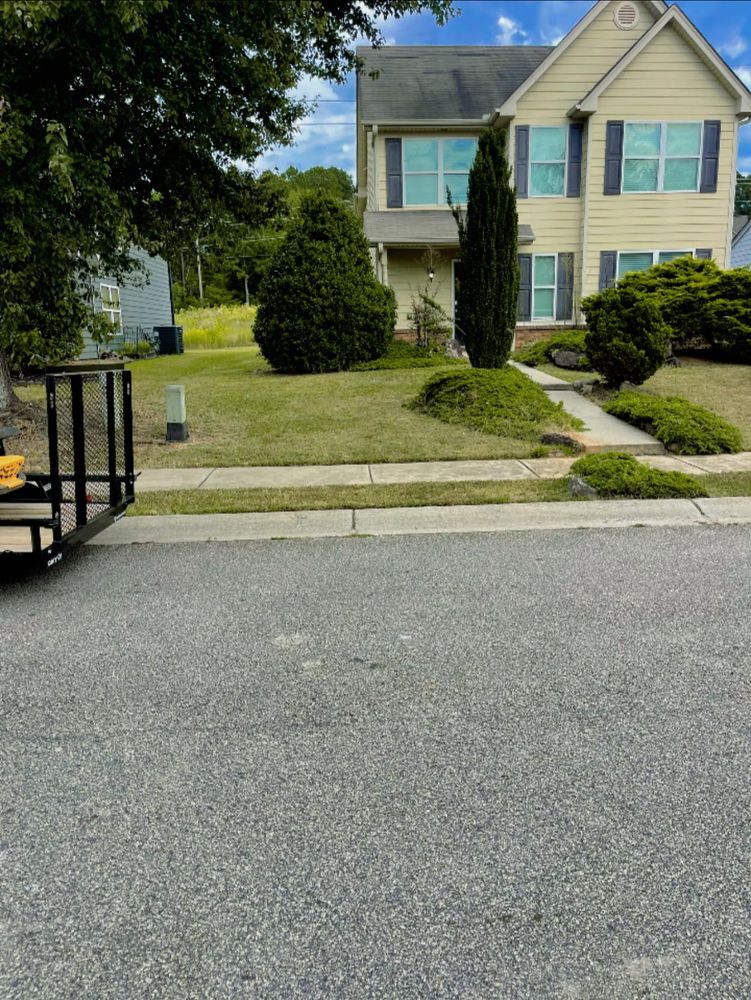 All Photos for Clark's Cuts Lawn Care in Lilburn, GA