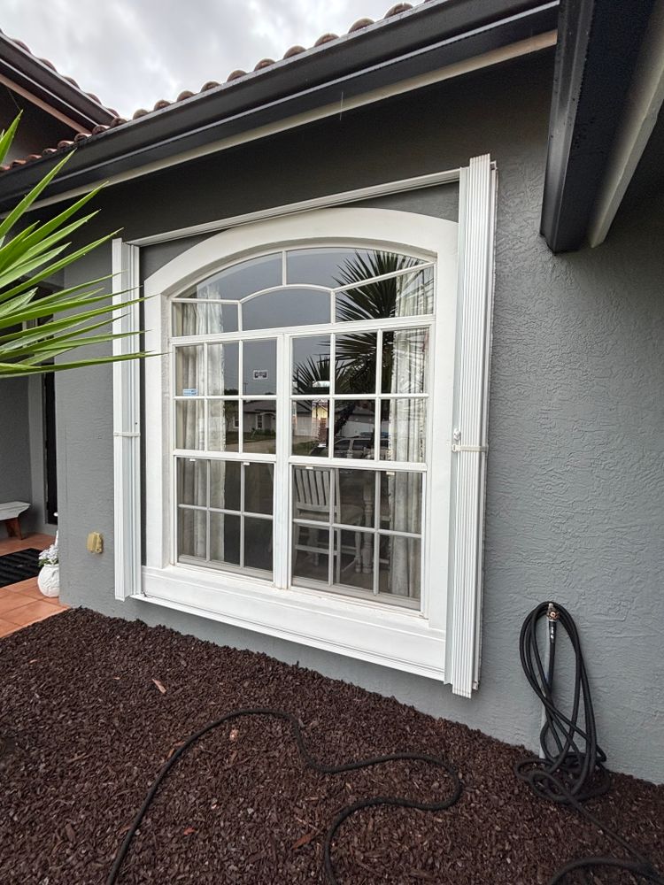 Our window cleaning service brightens your home with streak-free results, spotless glass, and careful detail. For dependable help from trusted pros, choose our window cleaning near me experts today. for CNJ Handyman Service in Stuart, FL