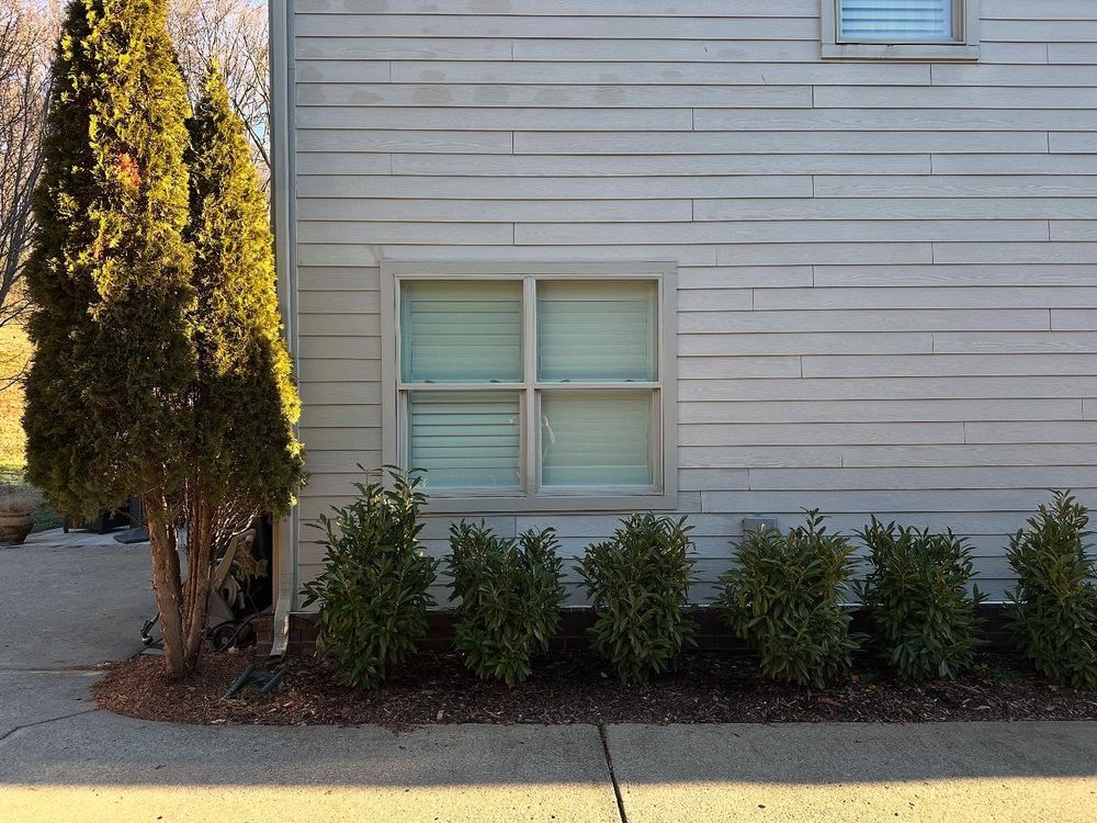 Our siding service upgrades your home’s appearance, weather protection, and energy efficiency with durable, professionally installed materials that complement your roof and withstand harsh conditions for long-lasting curb appeal. for Big 3 Construction in Franklin, TN