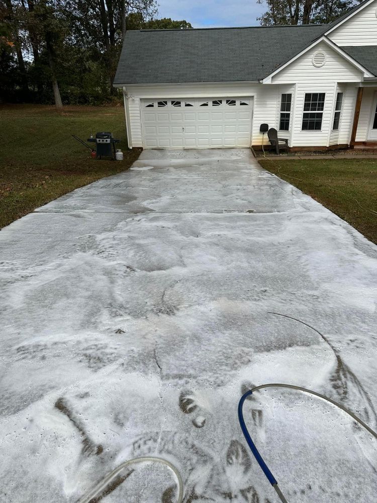 All Photos for X-Stream Pressure Washing and Roof Cleaning in Sandersville, GA