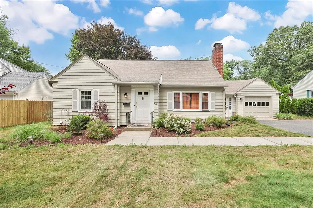 Explore the opportunity to own a beautiful home at many Fenimore Blvd, Springfield. Our real estate team ensures a seamless buying experience, guiding you through every step of this exciting process. for Nelson Foss - Realtor in Connecticut, CT