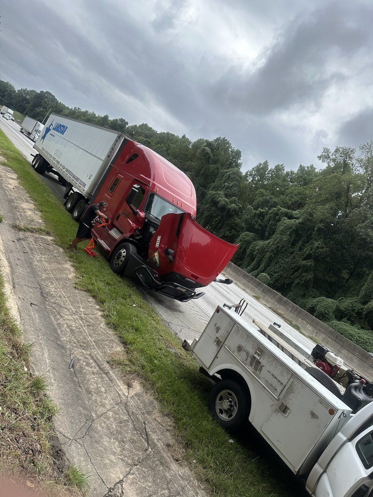 Our towing service provides prompt and reliable assistance, ensuring their vehicles are safely transported in case of breakdowns or accidents. for Mobile Premier Services in Kennesaw, GA