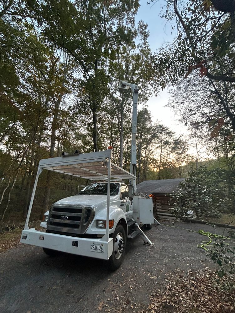 All Photos for Chipper's Tree Service  in Fort Payne, AL