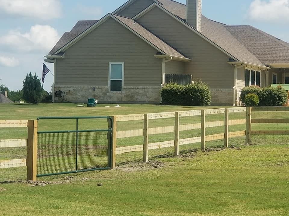 3 and 4 Board Fencing (optional wire added) for Pride Of Texas Fence Company in Brookshire, TX