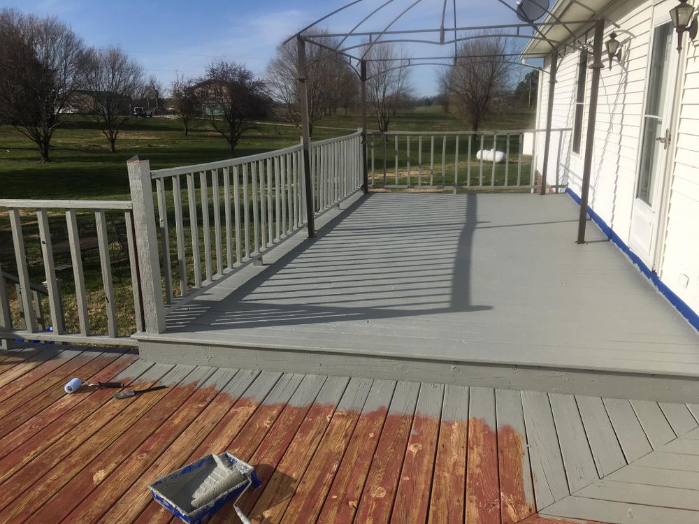 Deck & Patio Cleaning for BiG DAWG Pressure Washing CO. in Mayfield, Kentucky