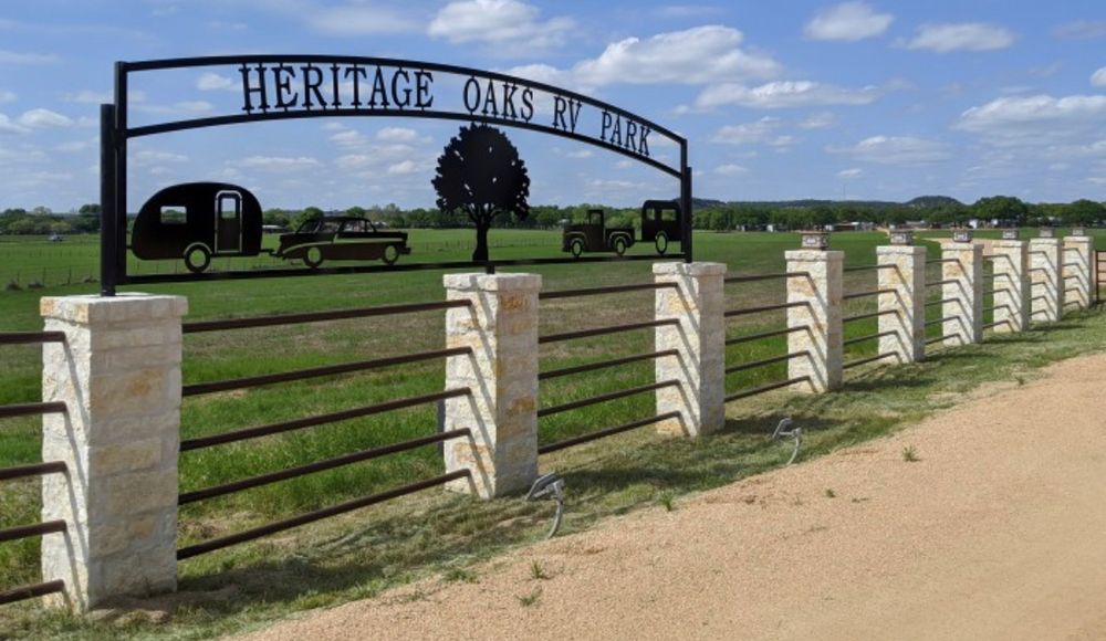 Gates for Pride Of Texas Fence Company in Brookshire, TX