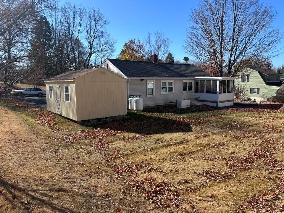 All Photos for Navedo’s Lawn Care LLC in Putnam, CT