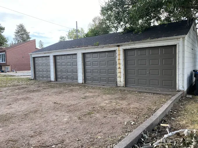 All Photos for 423 Garage Doors in Signal Mountain, Tennessee