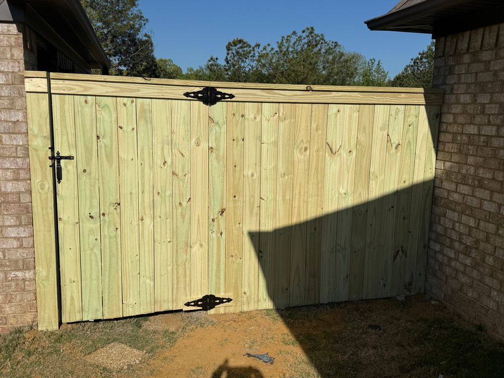 All Photos for Pennington Fence Co in Tupelo, MS