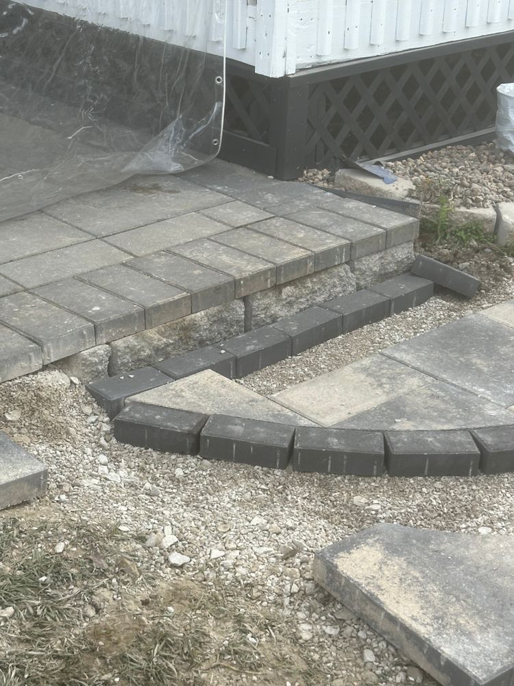All Photos for Mayfield Landscaping in Staunton, IL