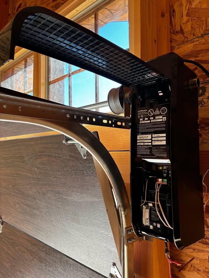 All Photos for Salmon River Garage Door in Challis, ID