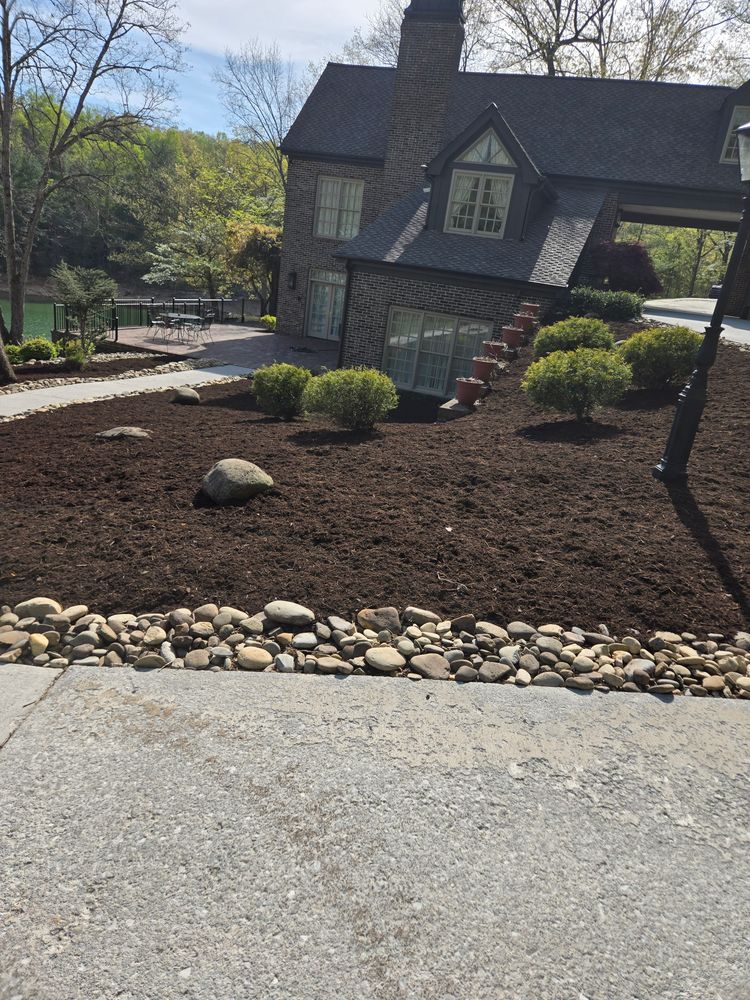 All Photos for Lafollette Mulch, Stone and Lawn Care in La Follette, TN