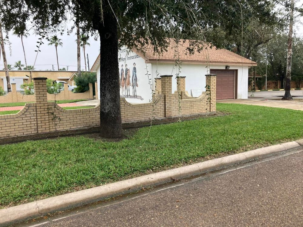 Lawn Care for John’s Lawns in South Padre Island, TX