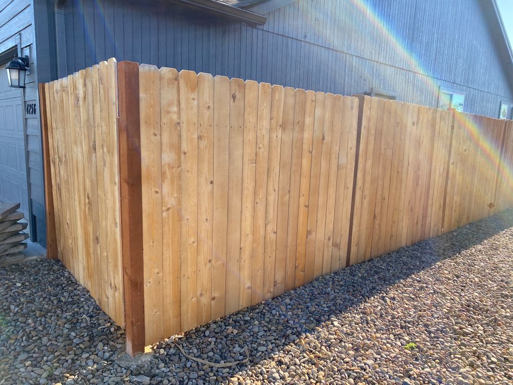Fence gallery for Willamette Landscaping & Tree Services in Albany, OR