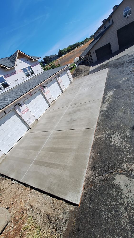 Garage Aprons for Richardson Restoration and Concrete in Ellensburg, WA