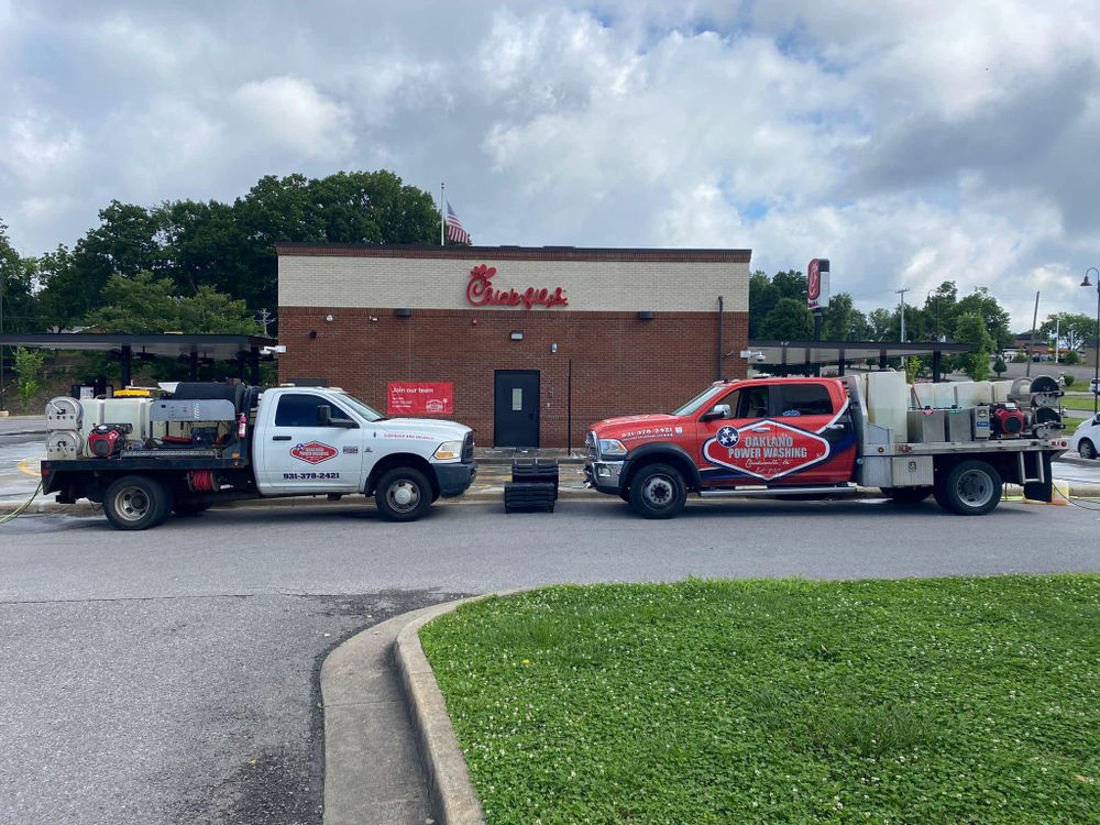 House and Roof Softwash for Oakland Power Washing in Clarksville, TN