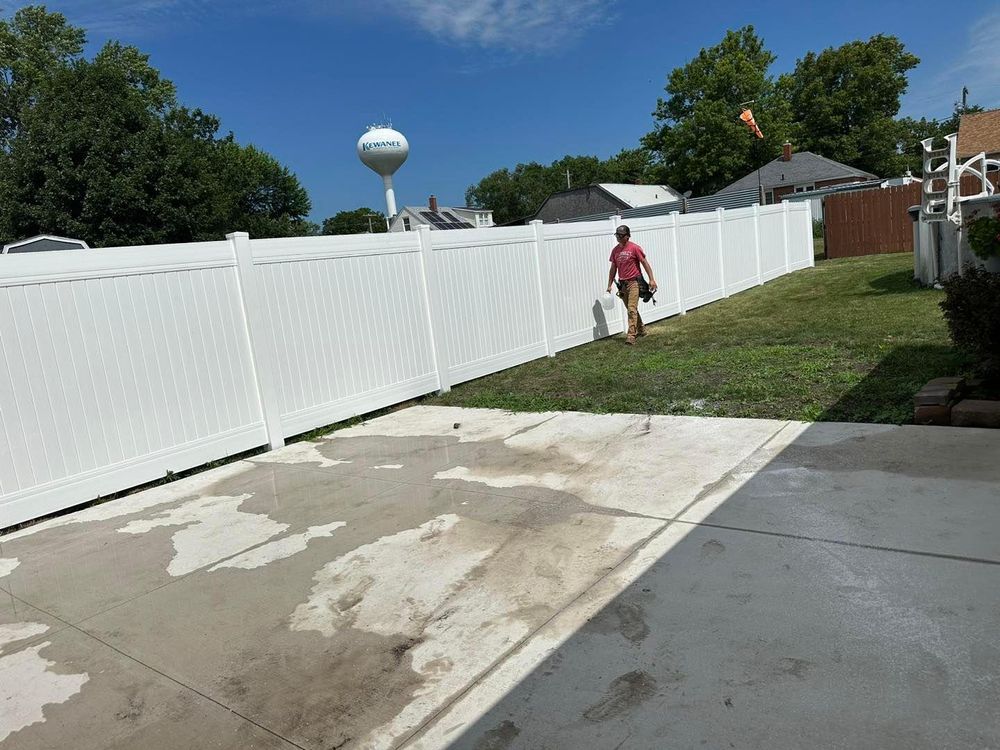 Fence Installation for Illinois Fence & outdoor co. in Kewanee, Illinois