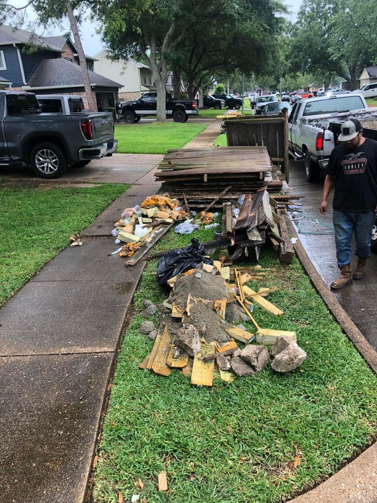 Appliance Removal for Outlaw Landscaping & Transport Company in Houston, TX